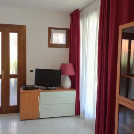 Quadrilocale V4p Willa Albarella Island